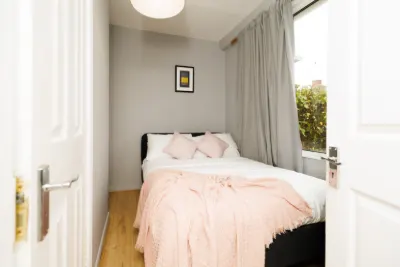 1 - Ensuite Double