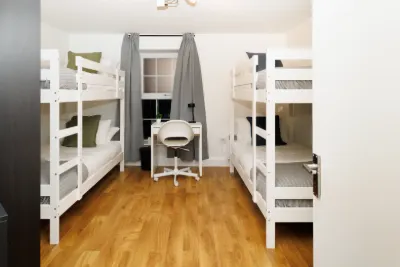 Flat 1 - Room 1