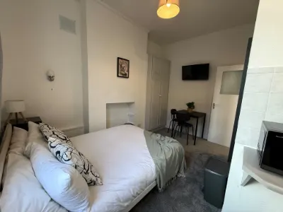 1 - Flat