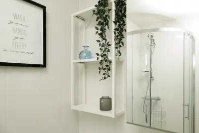 6 - Double Ensuite